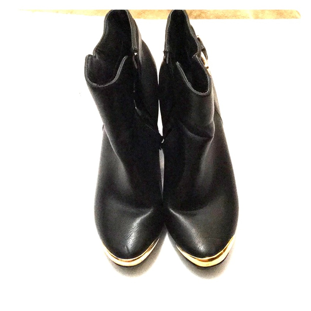 Leather boots